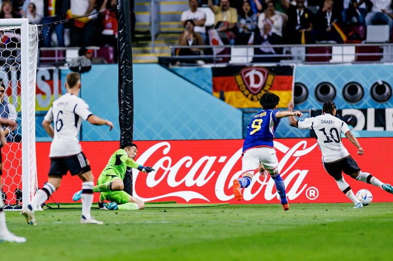 権田が見せた立て続けのビッグセーブ　©Kiichi Matsumoto/JMPA