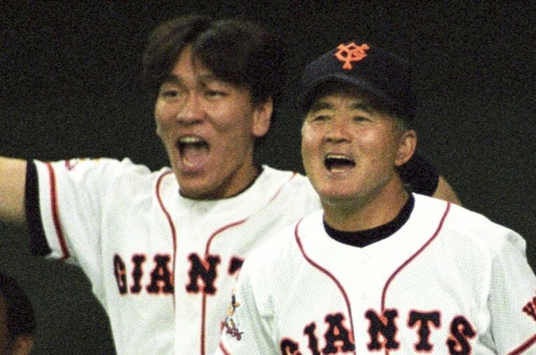 長嶋と松井が同時に在籍した1993～2001年の9年間、巨人と野村ヤクルトは3度ずつ、セ・リーグ優勝を分け合った ／ photograph by KYODO