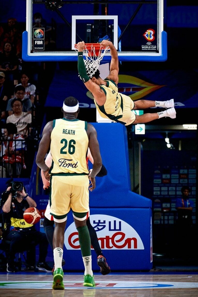 マーベリックス所属のグリーンのダンク。迫力が凄まじい　©FIBA