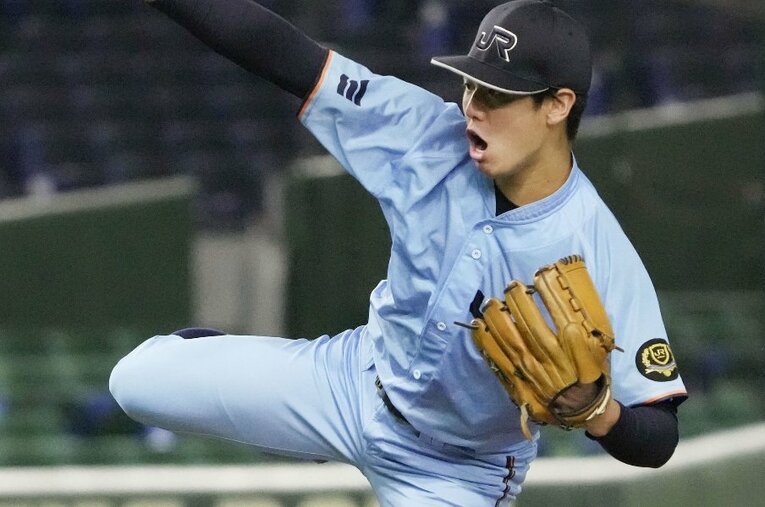 今年、4年ぶりに都市対抗野球に出場したJR西日本野球部。元プロ野球選手もスカウトしている　©KYODO