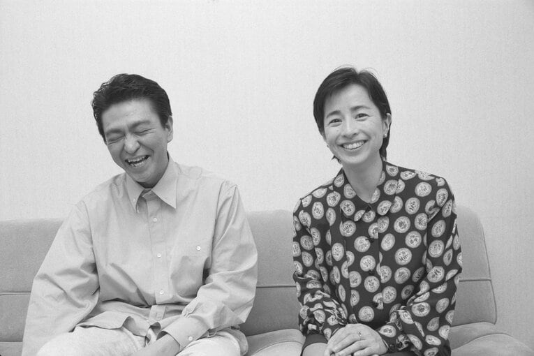 松本人志と阿川佐和子（1995年撮影）　©BUNGEISHUNJU