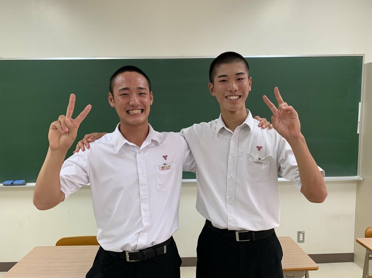 佐藤太亮（左）と筋田泰雅　©Katsuharu Uchida
