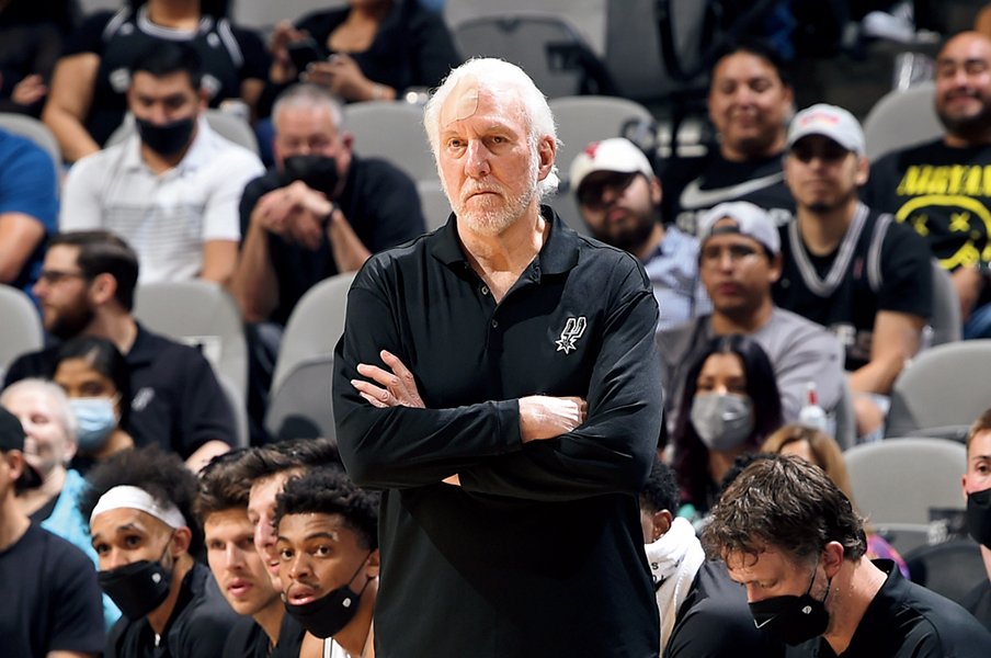 5回のNBA優勝に五輪金メダル。72歳指揮官が名将たる所以。<Number Web> photograph by Getty Images