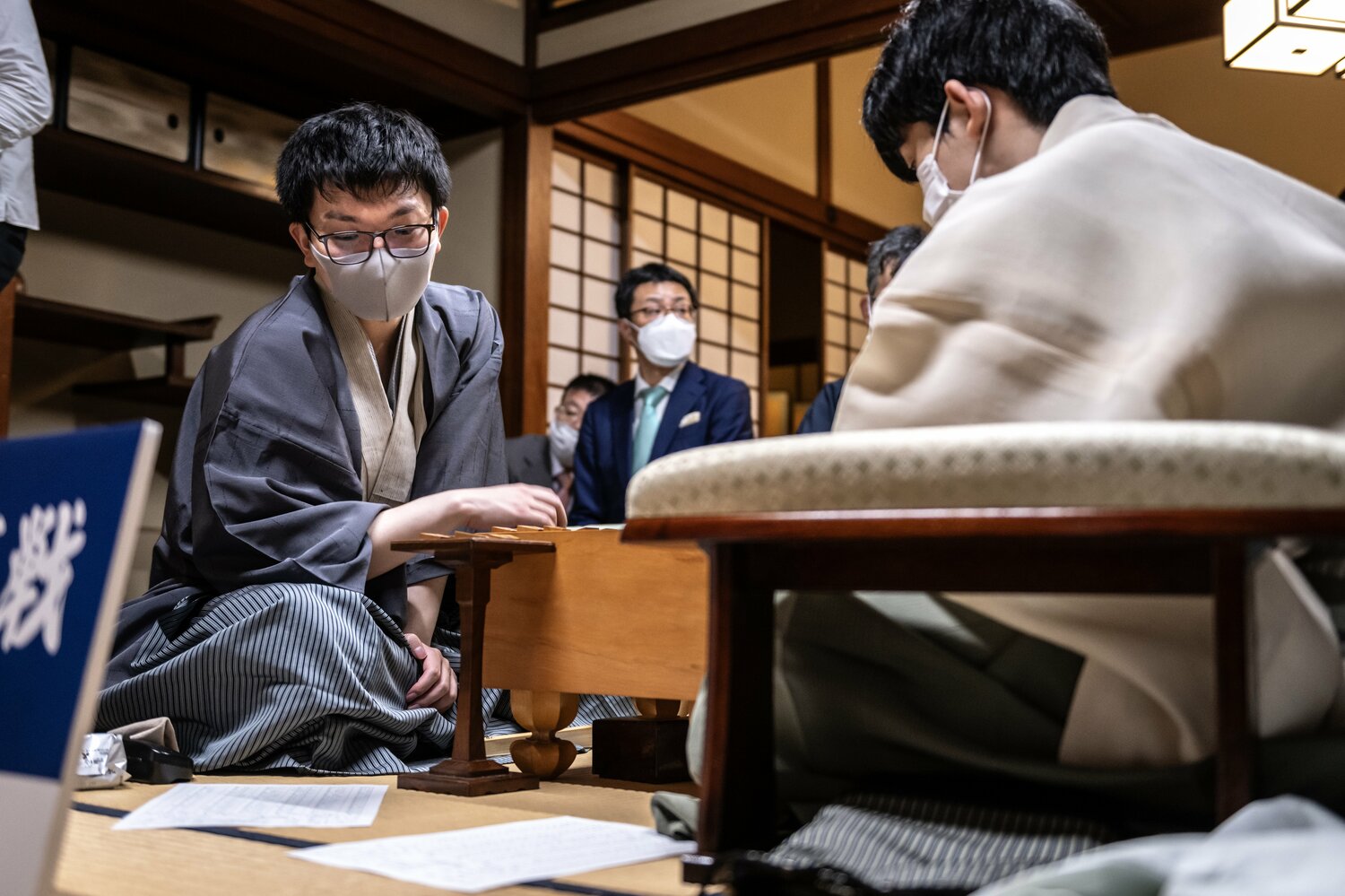 王座戦第1局の永瀬　©Takuya Sugiyama