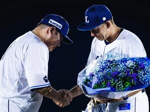 「あいつは今、何を思っているんだろう」盟友とのスタメン争い…西武・栗山巧が「そりゃ、チームは強いだろうよ」と語り合ったワケは