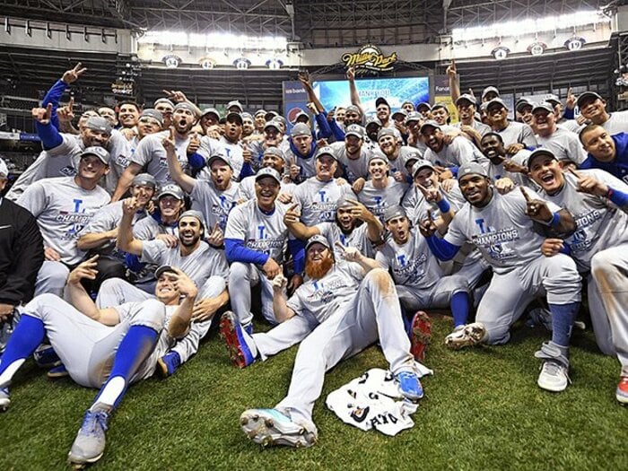 ドジャース連覇とフライボール。データ至上主義野球への違和感。＜Number Web＞ photograph by Kyodo News