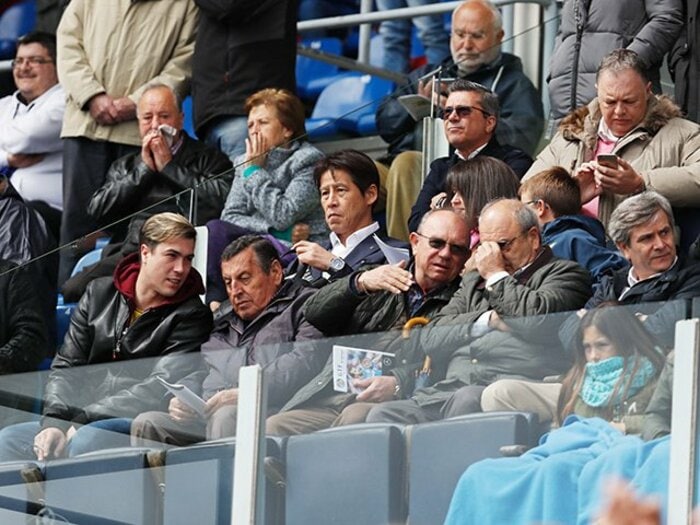 西野朗監督に今一番大事なこととは？トルシエが伝えた最後のアドバイス。＜Number Web＞ photograph by Mutsu Kawamori/AFLO