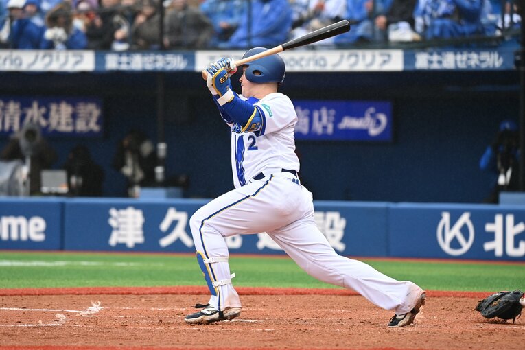 オープン戦で好調な打撃を見せていた牧秀悟　©Naoya Sanuki