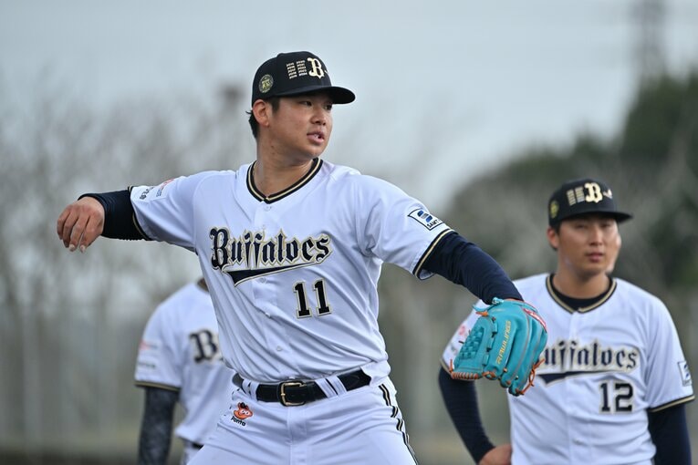 ブレーク２年目となる今春のキャンプで練習に取り組む山下　©Hideki Sugiyama