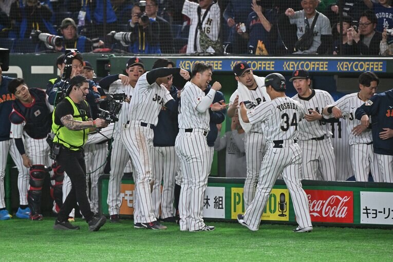 吉田正尚にも一発が！　©️Hideki Sugiyama