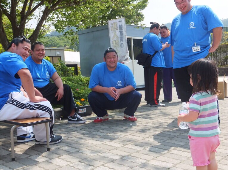 大相撲の“3.11”　被災地を訪れた力士たちの涙と誓い(29)