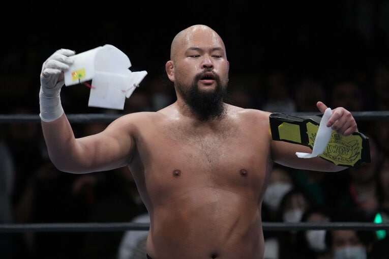 紙のベルトを破るグレート-O-カーン　©Essei Hara