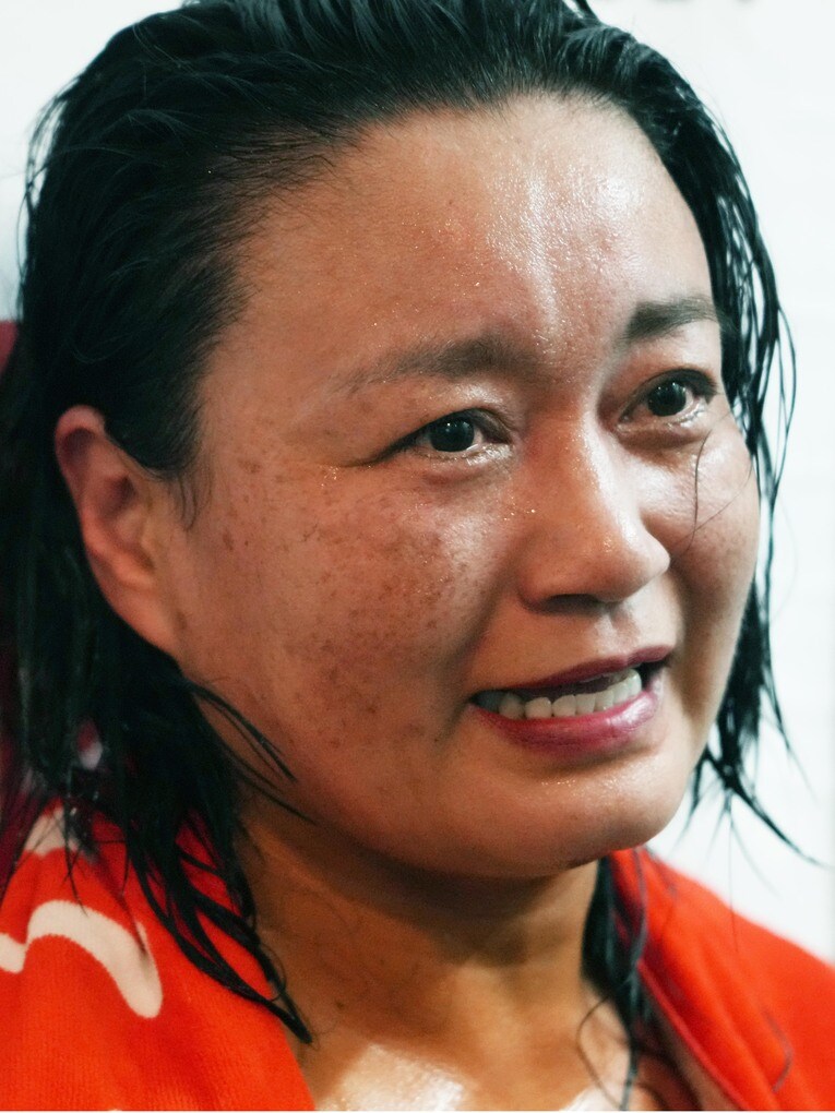 「新人時代の道場のよう」と試合を振り返る里村明衣子　©Essei Hara