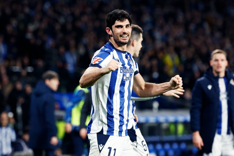 久保建英ケガの瞬間…じつは“バルサ選手もガク然”「9日間で3戦300分超→中4日スタメン」「昨日タケ、残念だったな」撮影カメラマンが見た全事実(19)