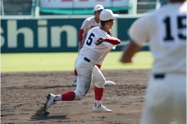 智弁和歌山・高嶋の守備　©Hideki Sugiyama