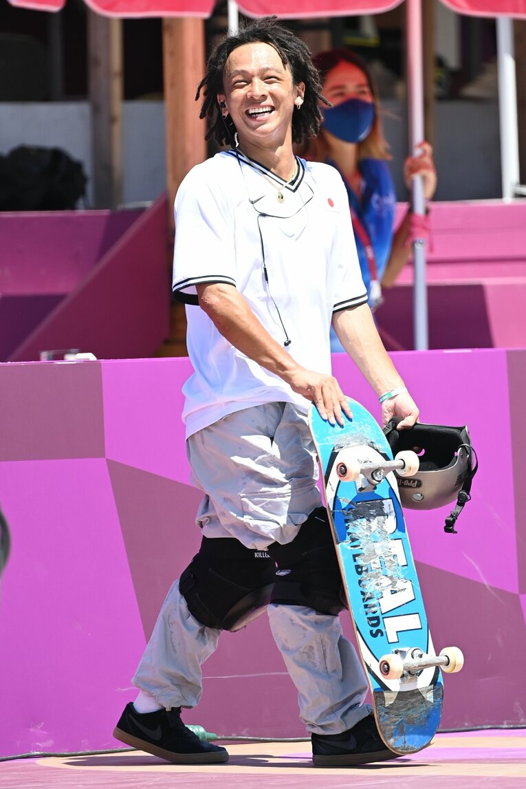 笑顔を見せる平野　©JMPA