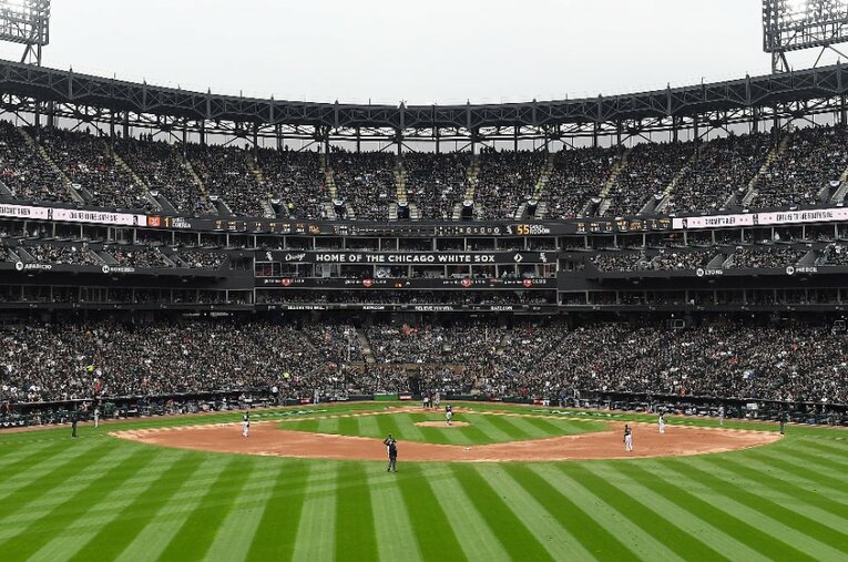 MLB地区シリーズのアストロズ対ホワイトソックス（10月12日）のスタジアムは満員 ／ photograph by Getty Images