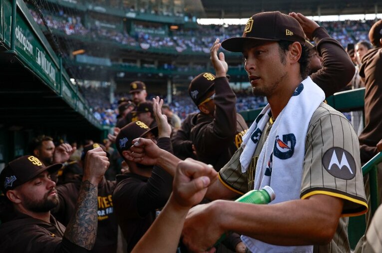今シーズンは右肘の痛みを隠して戦い続けたダルビッシュ ／ photograph by Getty Images