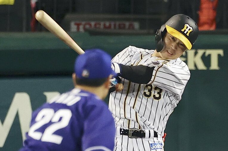 矢野監督が「嬉しかった」と語るキャプテン糸原の言動　©Kyodo News