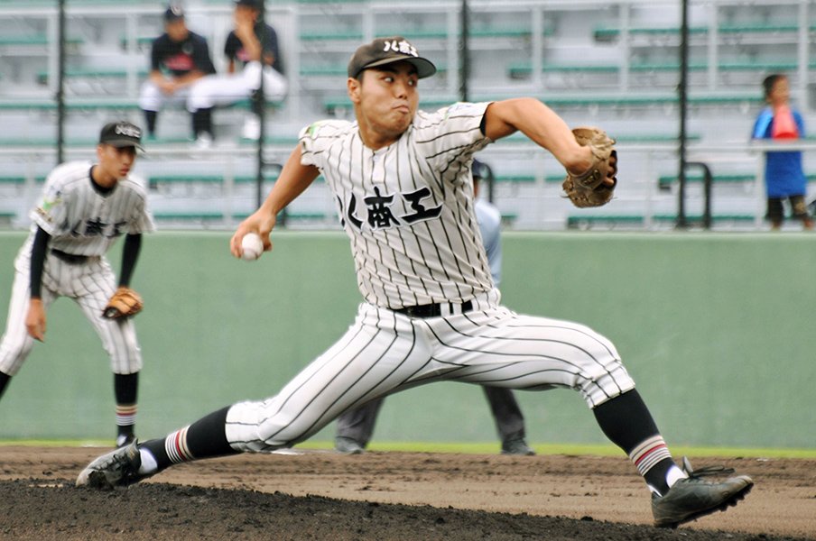 西武の平良海馬は石垣島の希望だ。「ああ見えて精神年齢高いんです」<Number Web> photograph by Kyodo News