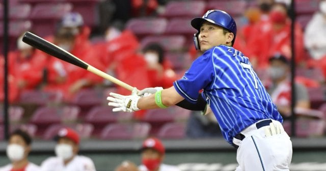 DeNA佐野恵太が今年もヒットを量産できるワケ…SB松田宣浩に教わった
