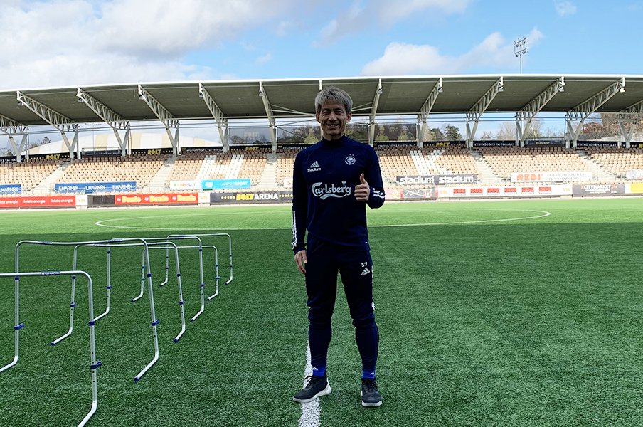 田中亜土夢が再びフィンランドに サッカーと水墨画に魅せられる日々 海外サッカー Number Web ナンバー 田中亜土夢が再びフィンランドに サッカーと水墨画に魅せられる日々 海外サッカー Number Web ナンバー