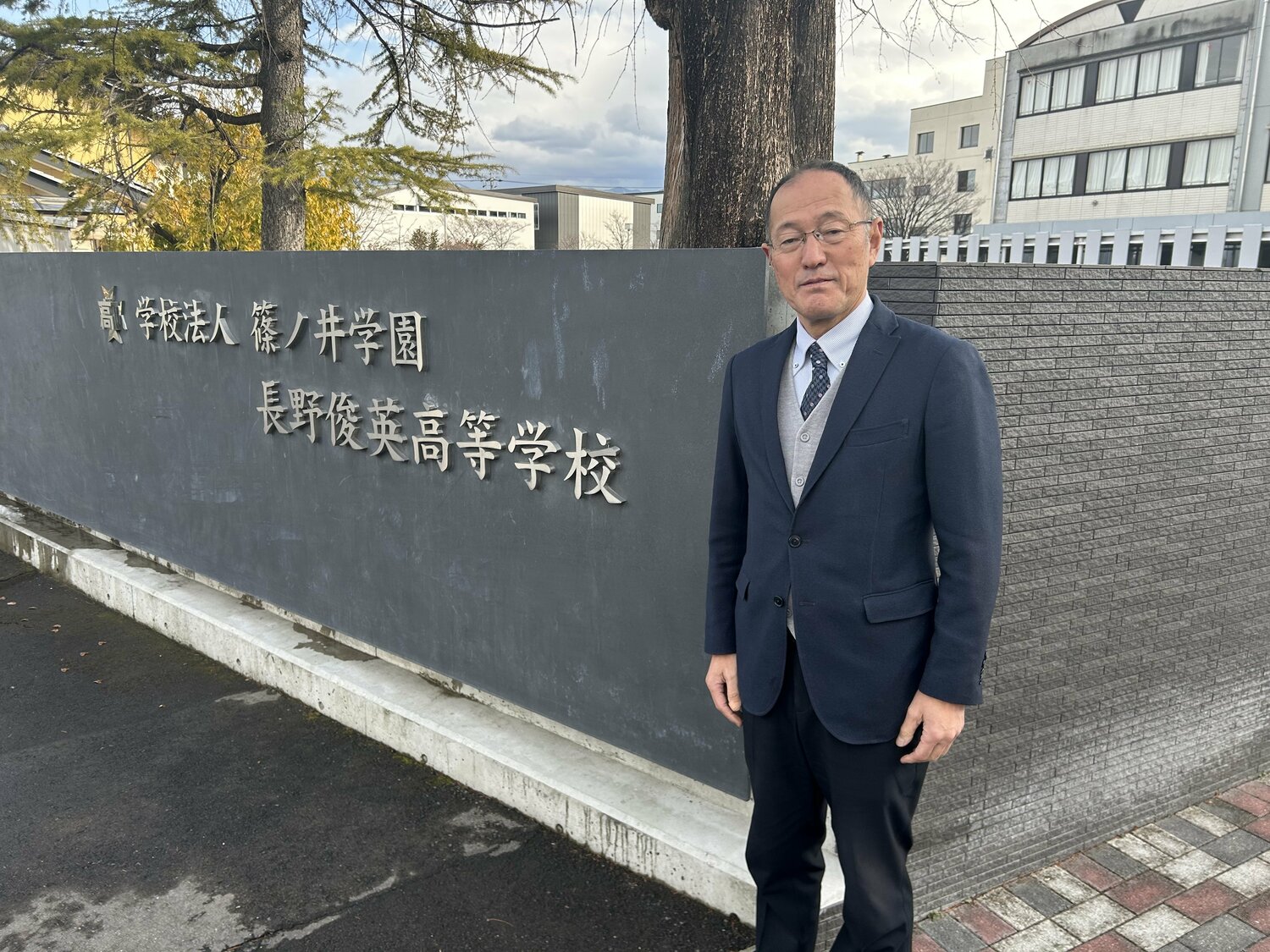 松本第一高校時代の牧を指導した櫻井正孝さん　©︎Yu Takagi