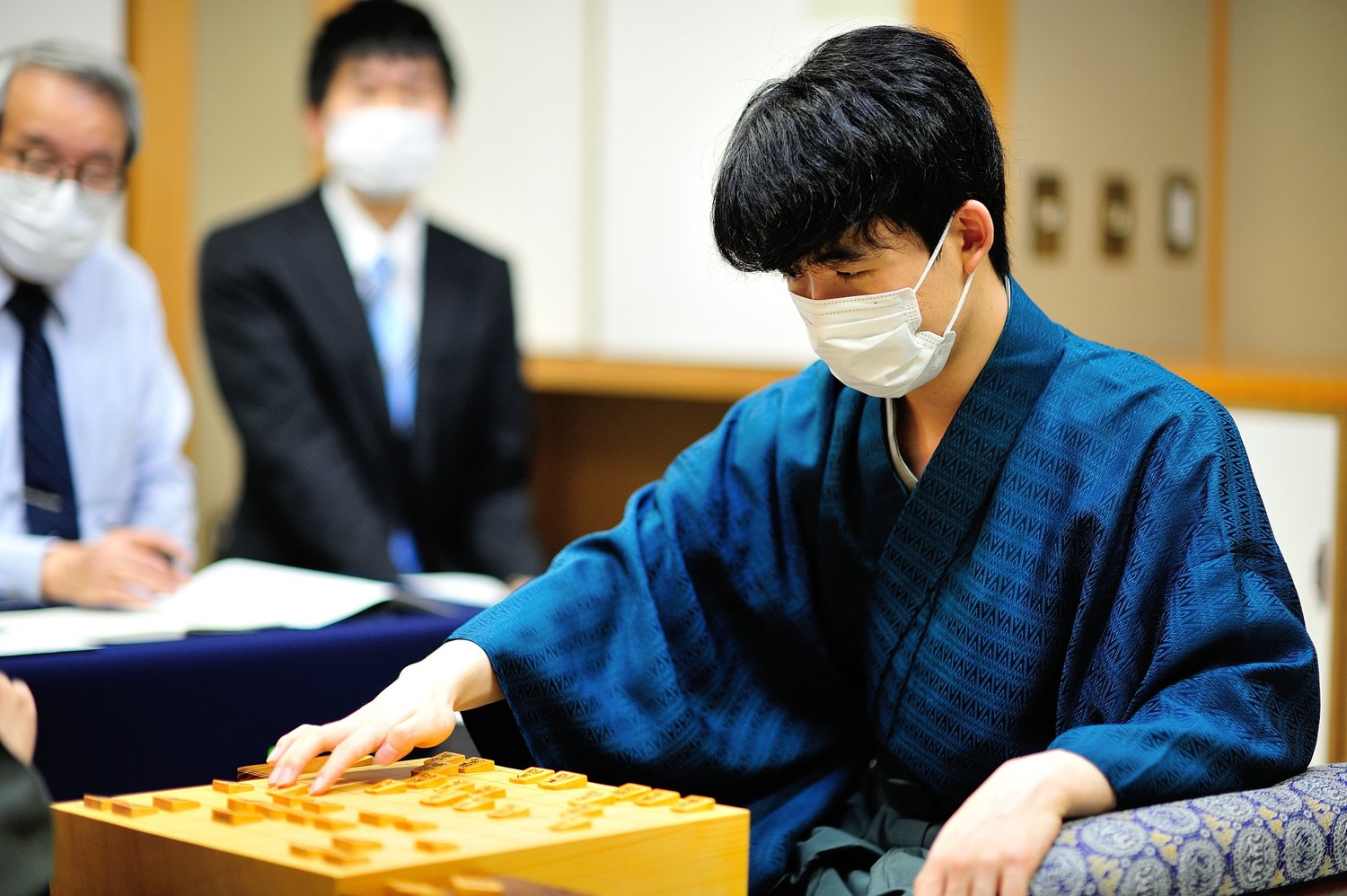 2021年度、すでに32局を戦っている藤井三冠（対局数は全棋士で1位、9月17日時点）　©日本将棋連盟