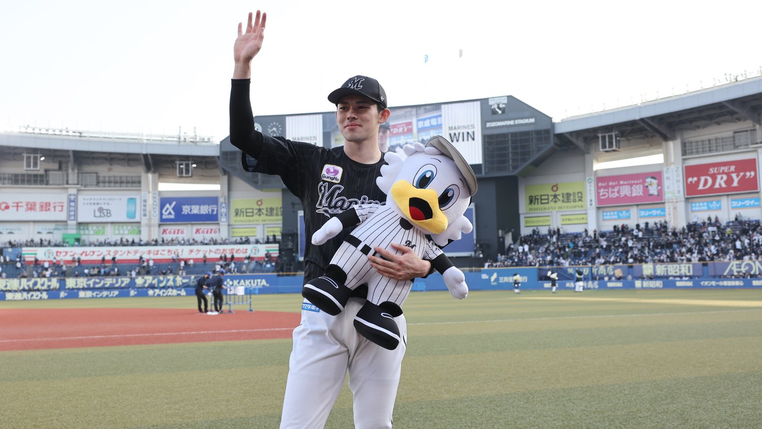 ©︎Chiba Lotte Marines