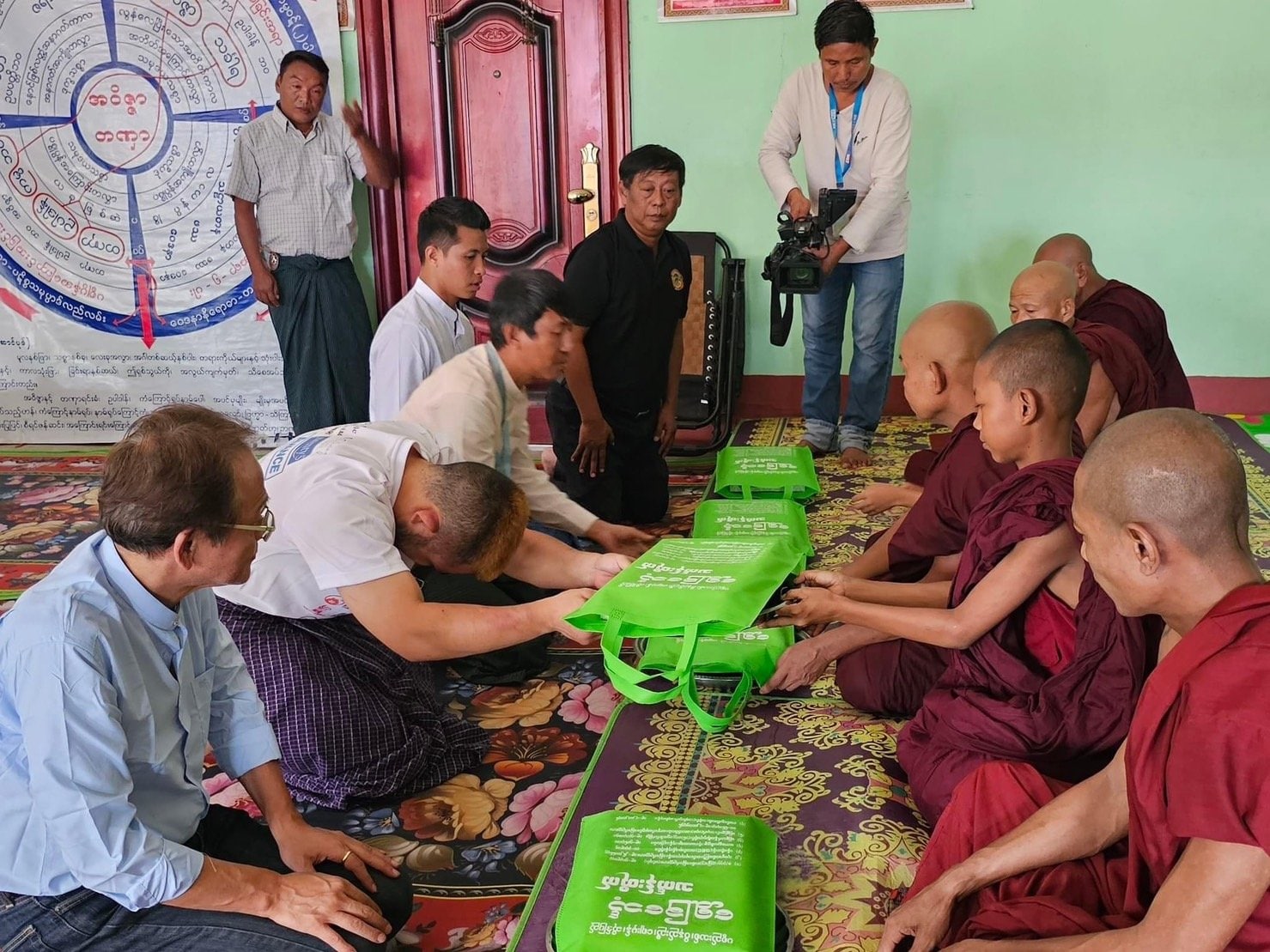 ミャンマーのテレビ局も同行　写真は本人提供