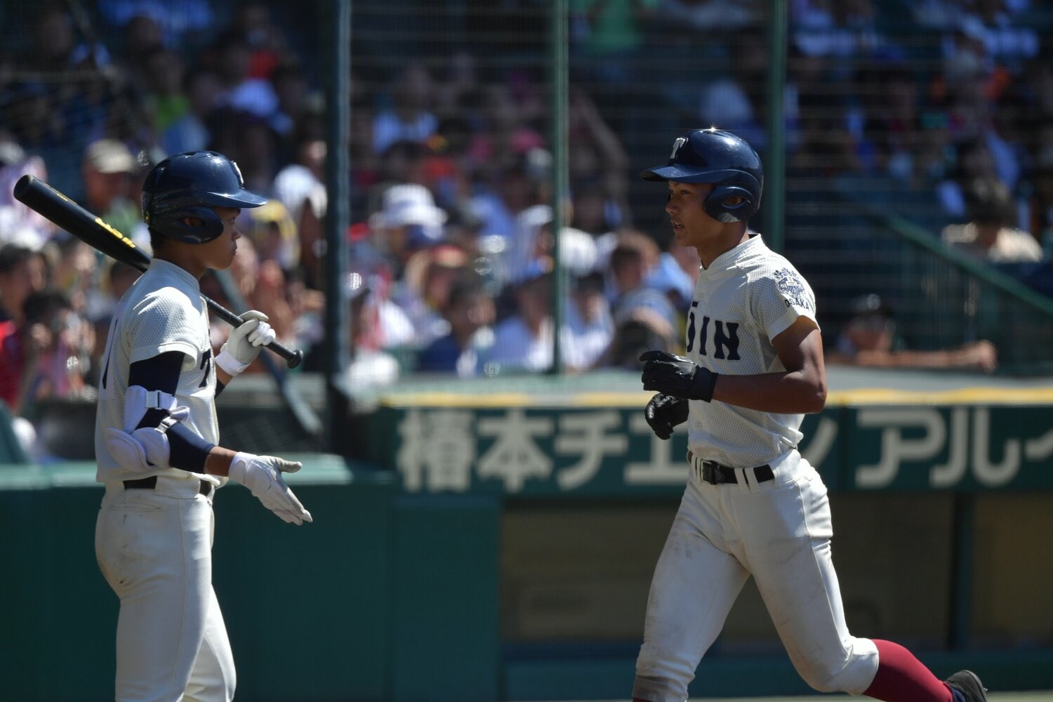 互いに切磋琢磨してきた藤原(右)と根尾 ©︎Hideki Sugiyama