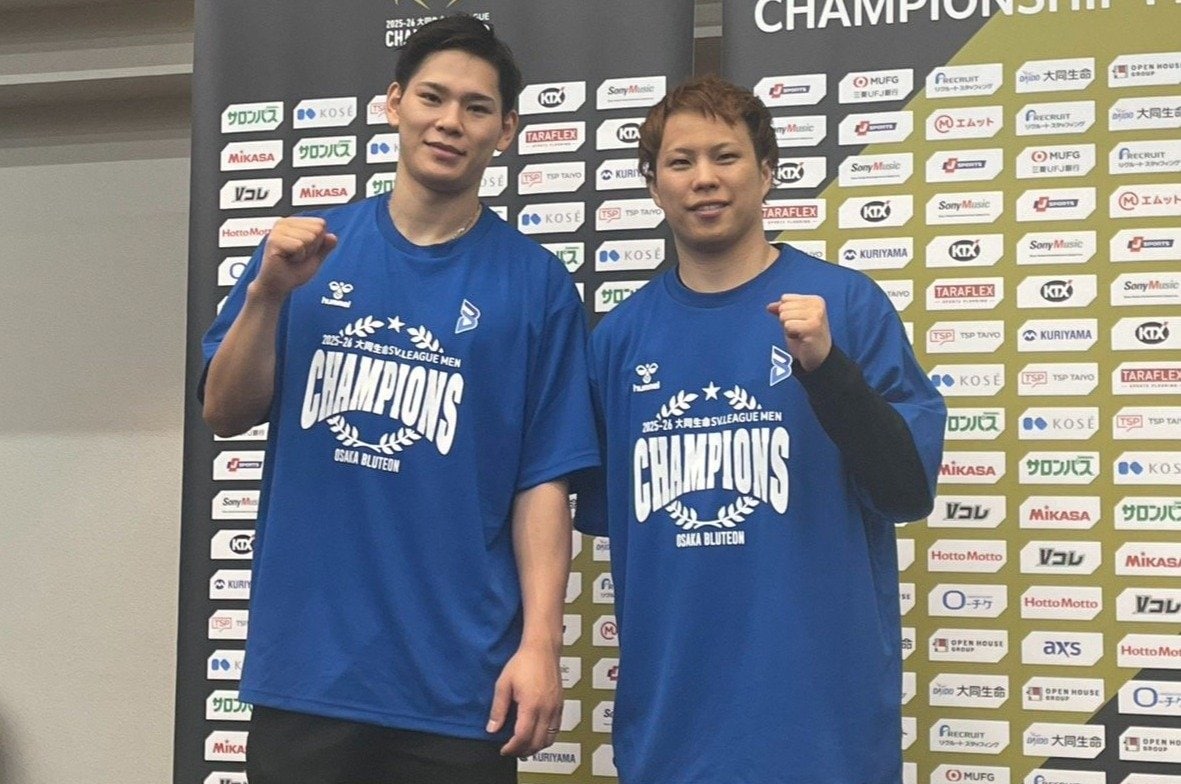会見で喜びを語った西田有志と山本智大（筆者撮影）