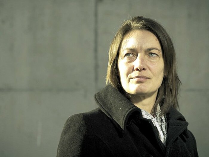 フランスの女子サッカー代表監督が、代表チーム構築の要諦について語る。＜Number Web＞ photograph by Alex Martin/L'Equipe