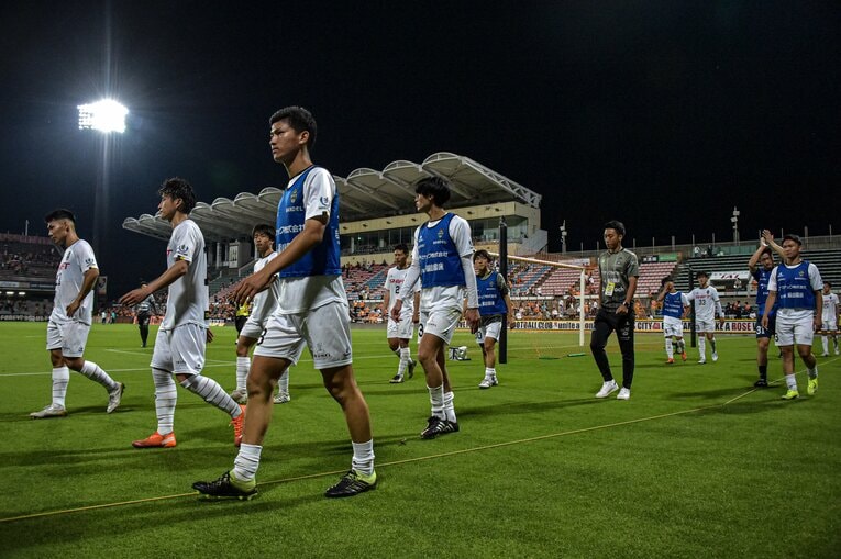 原輝綺の劇的な決勝ゴールで敗れた福山シティFCだが、その奮闘ぶりにアウェイ日本平のサポーターからも拍手が送られた