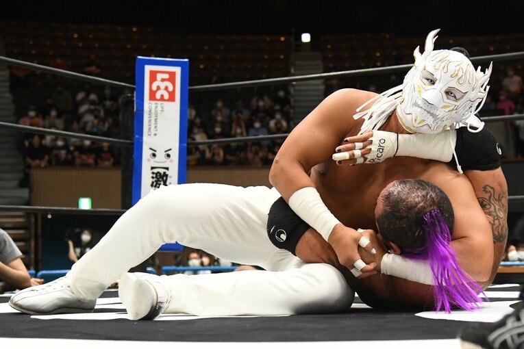 「死んでもいい覚悟なんていらねぇんだよ！」葛西純はエル・デスペラードに何を伝えたのか？ カメラマンが激写した“血と熱狂の23分30秒”(24)