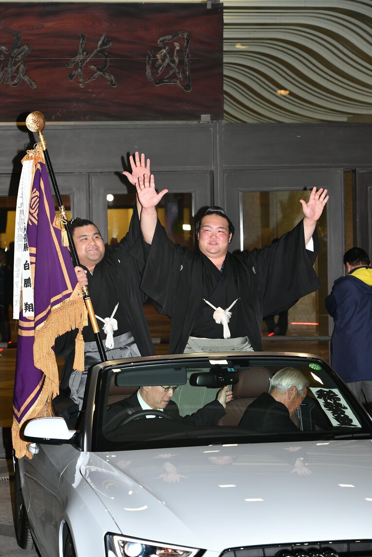 2017年1月、稀勢の里の初優勝を祝うパレード　©JMPA