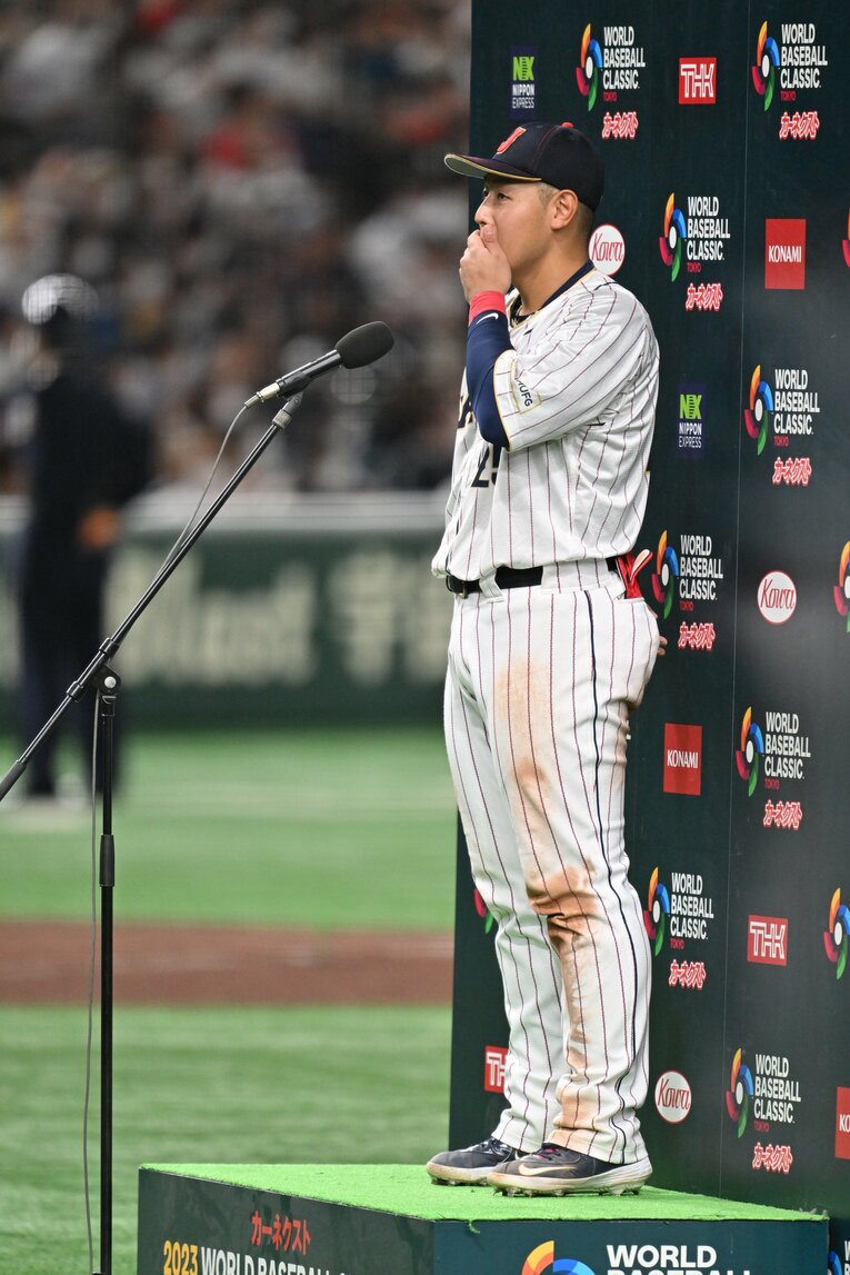 お立ち台で「最高です」を連発した岡本　©︎Naoya Sanuki
