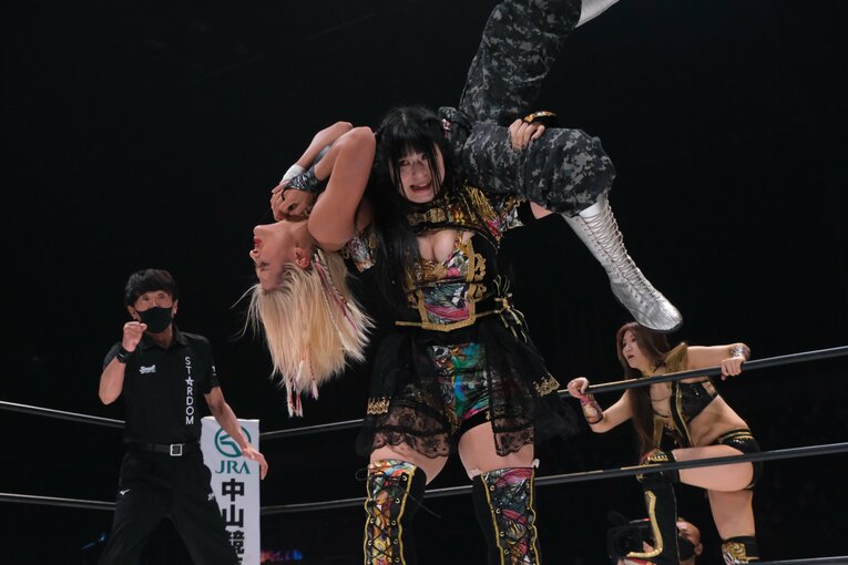 タイトルマッチは“朱里との作品”だった…新王者・ジュリアはスターダムをどう“引っかき回す”のか？ 異例のアピール「全員覚悟しとけよ！」(81)