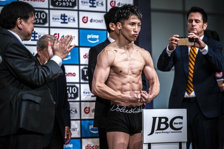 見事に仕上がった井上尚弥の肉体美 ／ photograph by Takuya Sugiyama