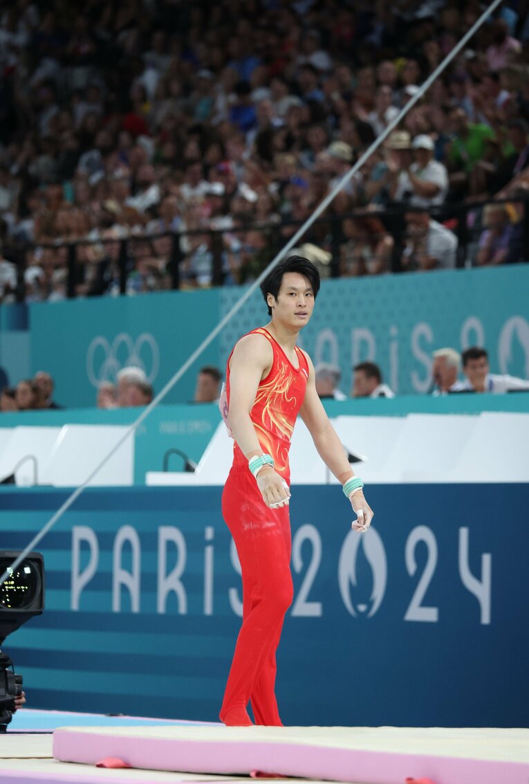 種目別鉄棒にも出場した蘇だったが、またしても着地を決められず5位に終わる　Ryosuke Menju/JMPA