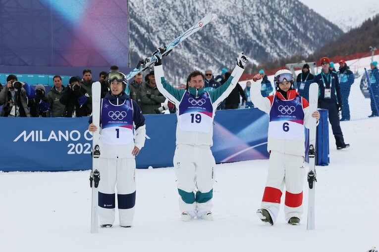 モーグル表彰式　©Kaoru Watanabe/JMPA