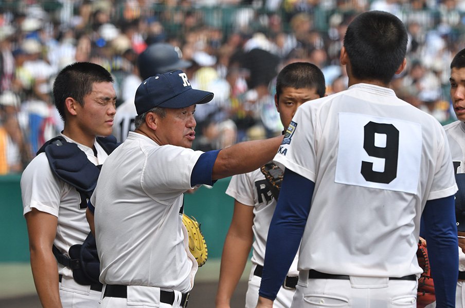 強打 履正社が最後に見せた緻密さ 奥川恭伸を崩した 大事なバント 高校野球 Number Web ナンバー