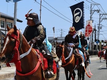 「種牡馬になれる牡馬は5%」では“なれなかった”競走馬はどうなる？ スターホースだらけの相馬野馬追、武豊騎乗でGIを勝ったアノ馬も＜Number Web＞ photograph by Akihiro Shimada
