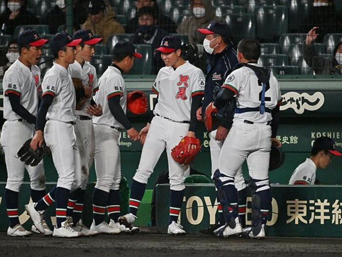 3校初戦敗退、22失点で再燃 “21世紀枠の是非・センバツ地域枠問題”の根本は？〈聖隷クリストファー落選も無関係じゃない〉＜Number Web＞ photograph by Hideki Sugiyama