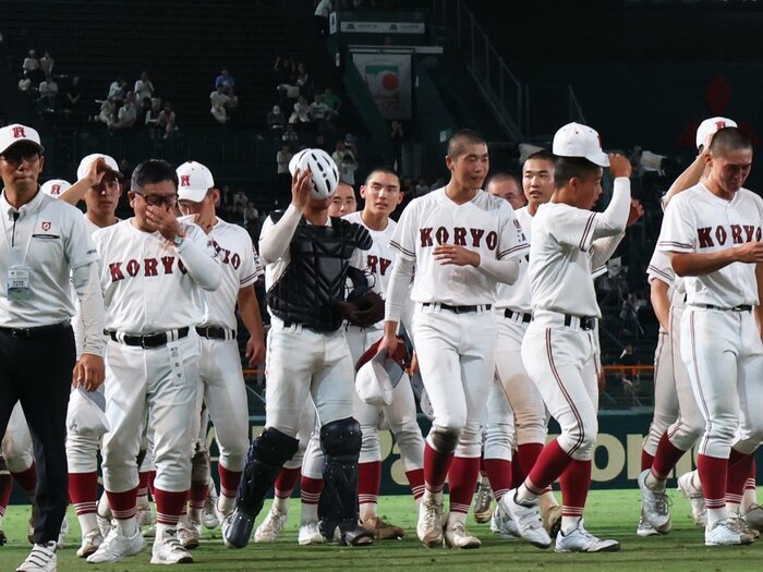 甲子園スタンドから「かえれ～」の声も、拍手にかき消され…暴力事案で揺れる広陵高　選手は「動揺は特になかったです」 現地で感じた“SNSとの温度差”＜Number Web＞ photograph by Sankei Shimbun