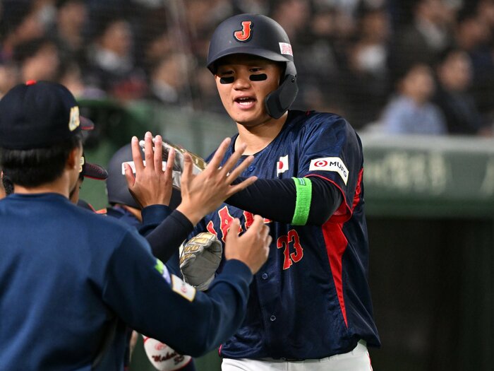 「初安打がホームラン!」阪神・森下翔太23歳が侍ジャパンでも猛アピール…井端弘和監督も高評価「勝負強さは魅力的、場面を変える力がある」<Number Web> photograph by Getty Images