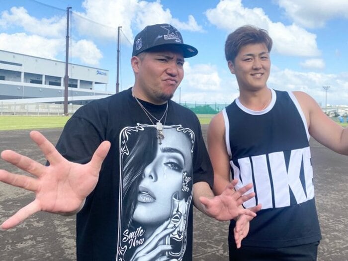 「きょうはオマエが先生な」侍ジャパン山川穂高はなぜ“言語化”を求める? ロッテ4番候補・山口航輝(22歳)を変えるホームラン王の金言<Number Web> photograph by Chiba Lotte Marines