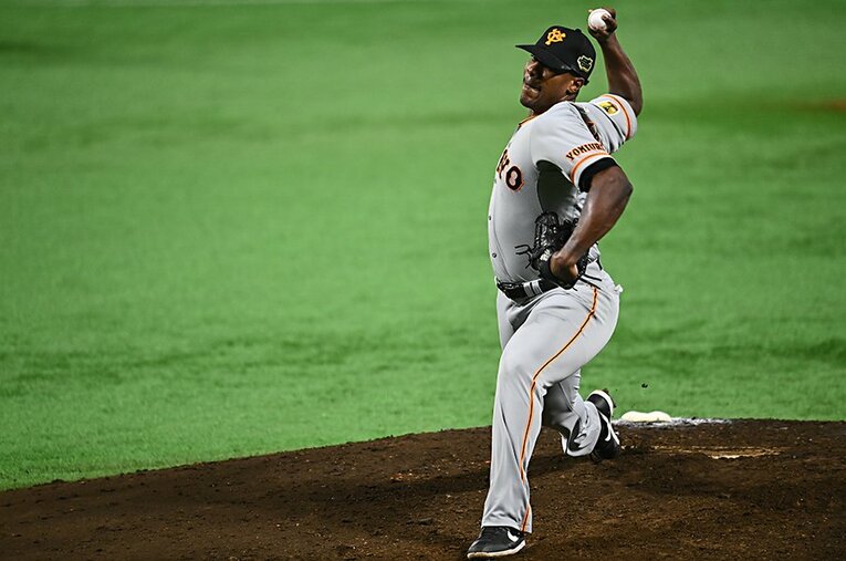 粗削りながら巨人での今後が期待される剛腕ビエイラ。ブラジル時代から想像以上の努力家だった ／ photograph by Nanae Suzuki