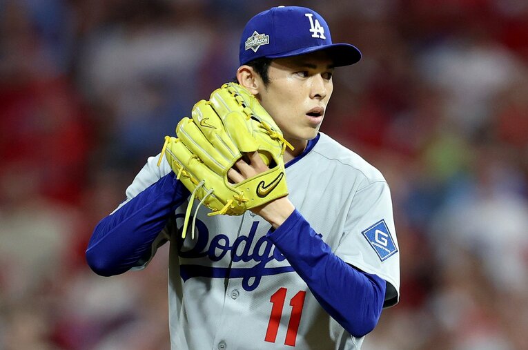 フィリーズとの初戦。佐々木朗希（23歳）は5－3の9回から登板。1回を1安打無失点で抑え、メジャー初セーブをマークした ／ photograph by Getty Images