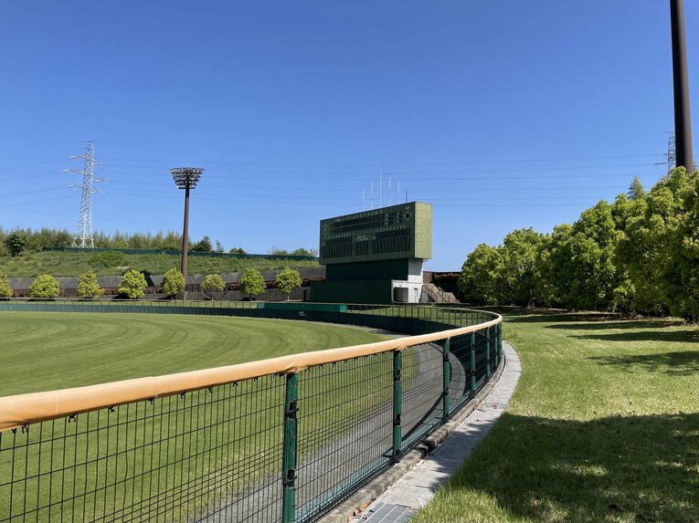 本拠地とする清水庵原球場　※写真提供：ハヤテ223